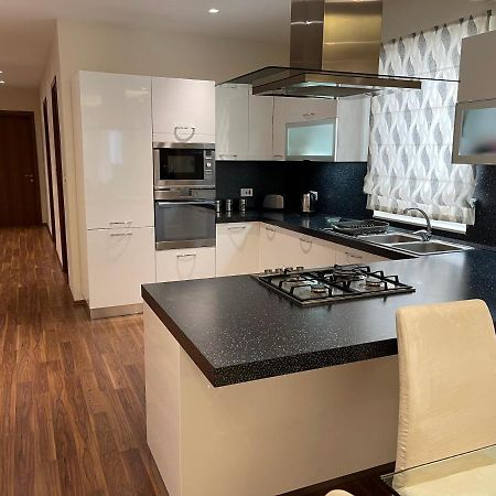 Modern Finished Apartment With Natural Light St. Paul's Bay Exteriör bild